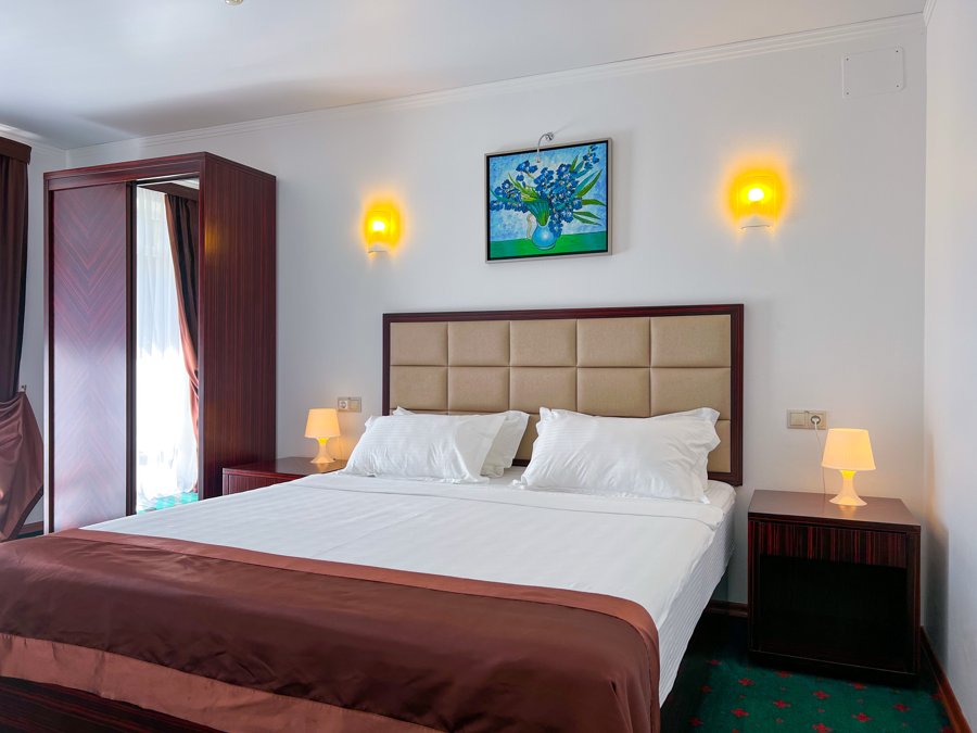 Номер «2-местный 2-комнатный сьют (1–2 этаж)» — «Wellness Park Hotel Gagra» — фото 3